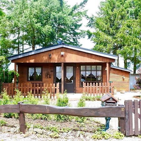 Villa Chalet Le Chaleureux 1 à 4 personnes à Resteigne Extérieur photo